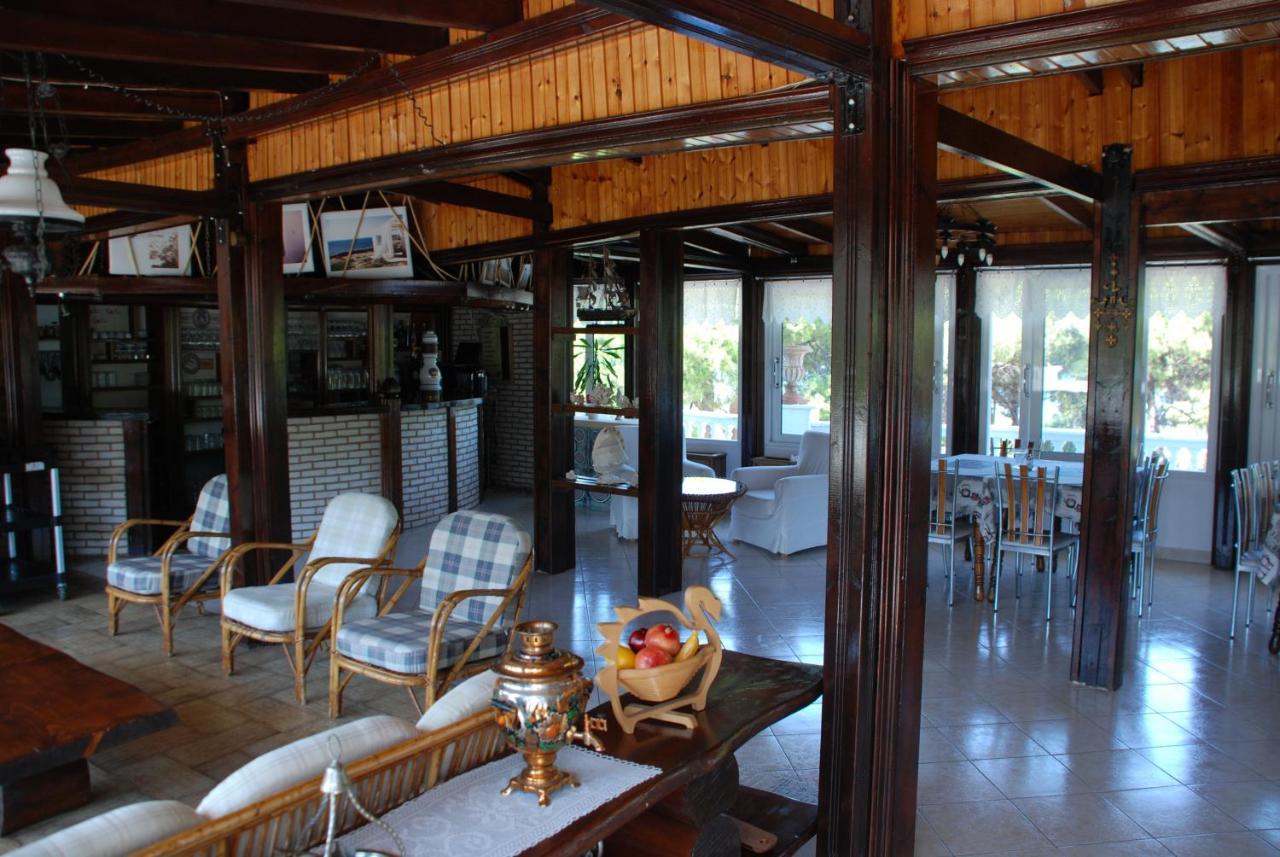 Diaporos Hotel วูร์วูรู ภายนอก รูปภาพ
